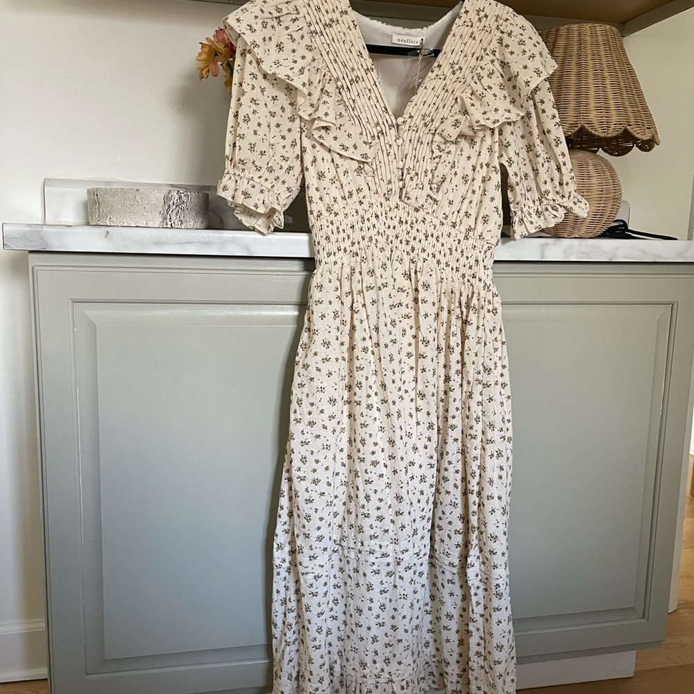 Neuflora Dress